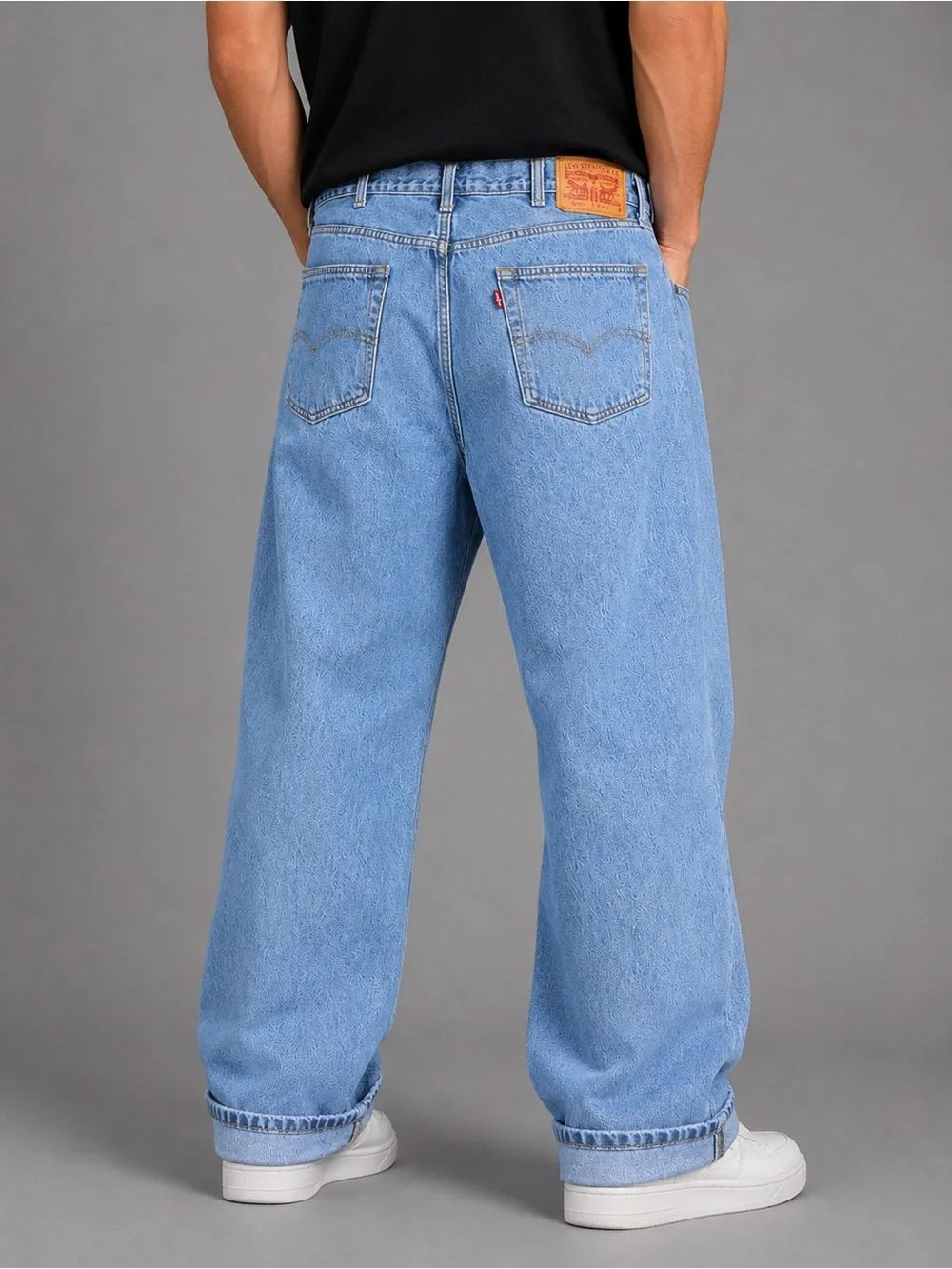 Levi’s Men’s 40x32 Light Wash Blue Jeans Relaxed Straight Leg 100% Cotton